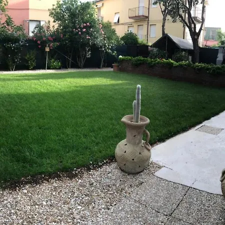 Feriehus Shell House, Casa Con Ampio Giardino A 100m Dal Mare *